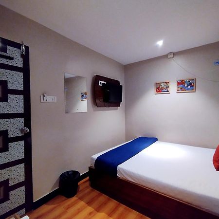 Hotel Aspen Mumbai Bagian luar foto