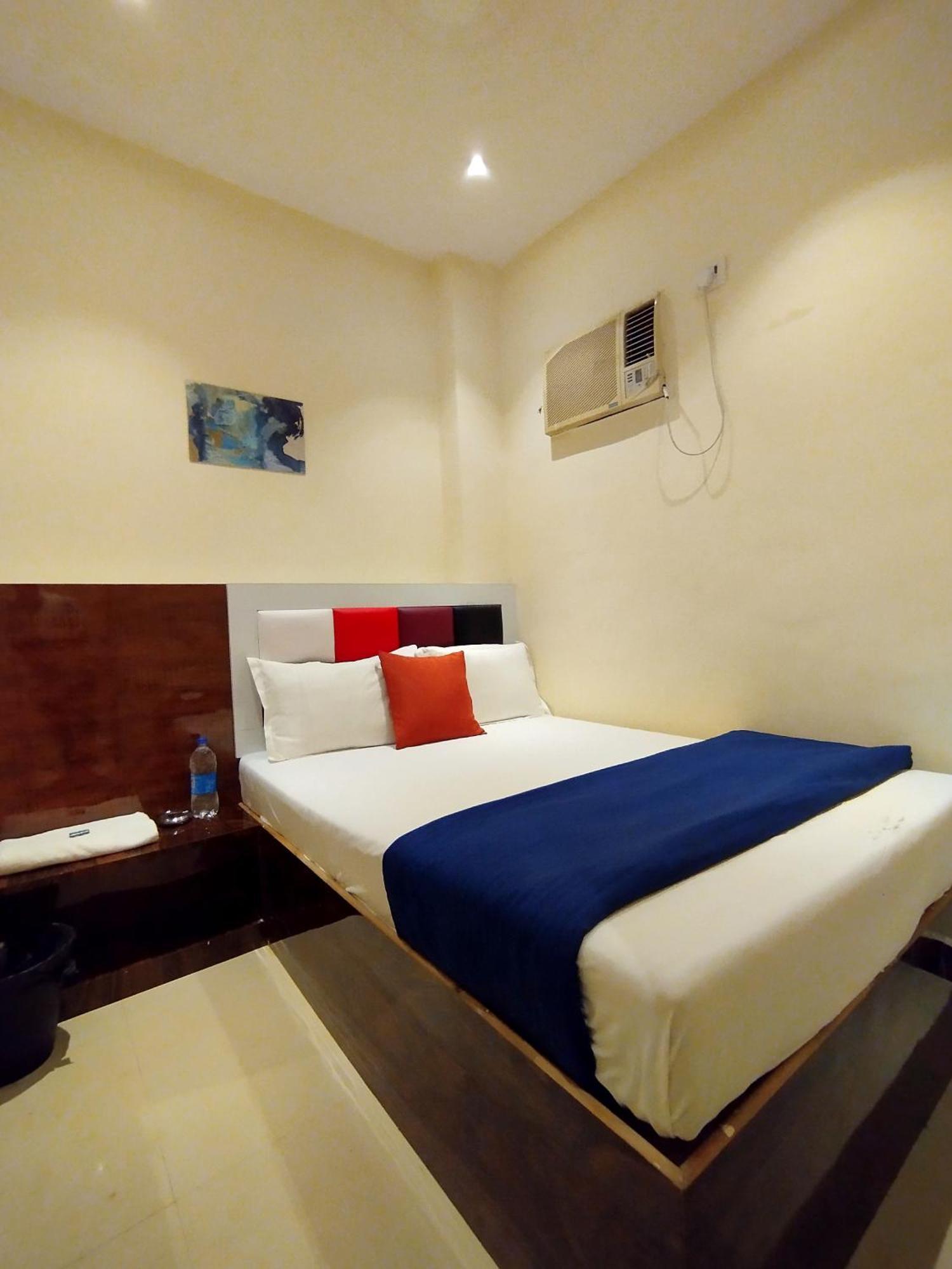 Hotel Aspen Mumbai Bagian luar foto