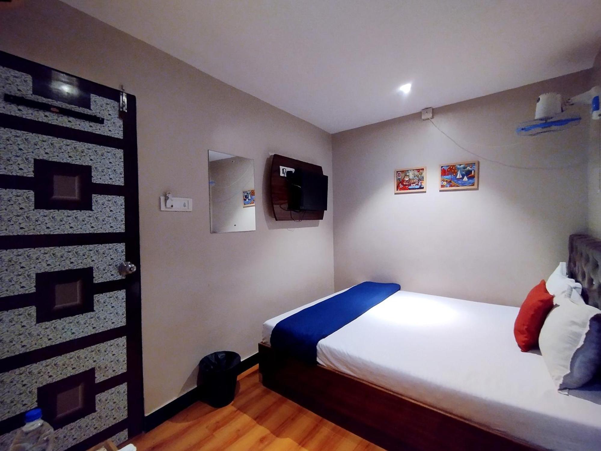 Hotel Aspen Mumbai Bagian luar foto