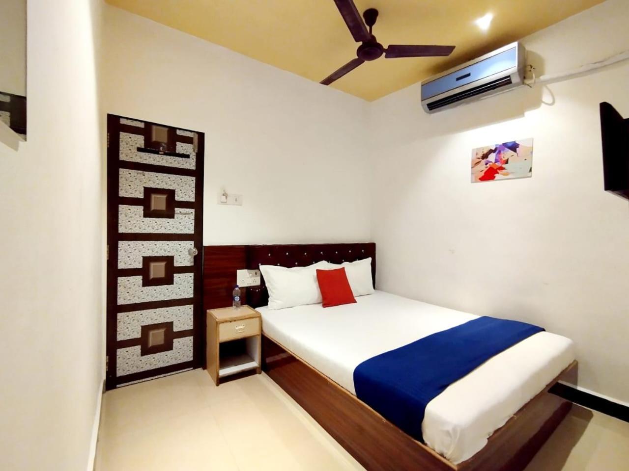 Hotel Aspen Mumbai Bagian luar foto